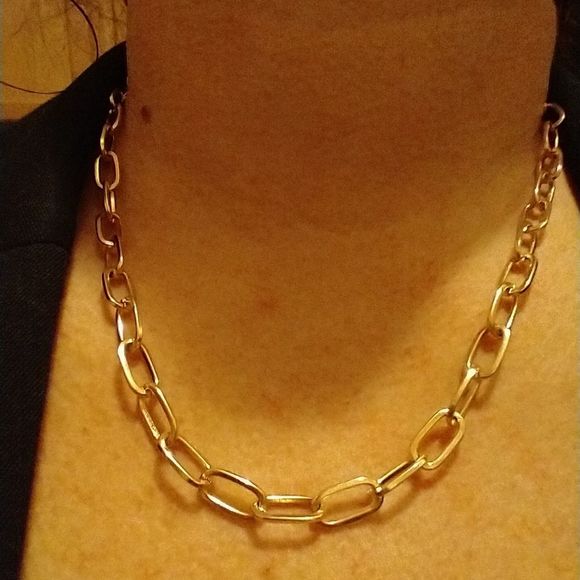 Trendy Chunky Gold Chain Necklace! - Picture 3 of 4